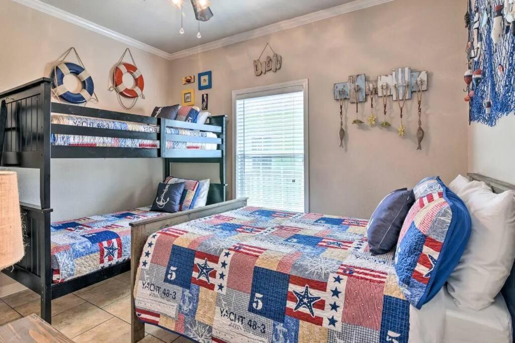Coastal Heaven - Crystal Beach Relaxing Beach Home Bolivar Peninsula المظهر الخارجي الصورة
